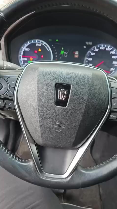 يدة لايت للي عندة RS ومن موديل 13 الى 22... بلادية وانطيك فيشة بلادي بدون اي تحوير.. بغداد الطالبية ***********
