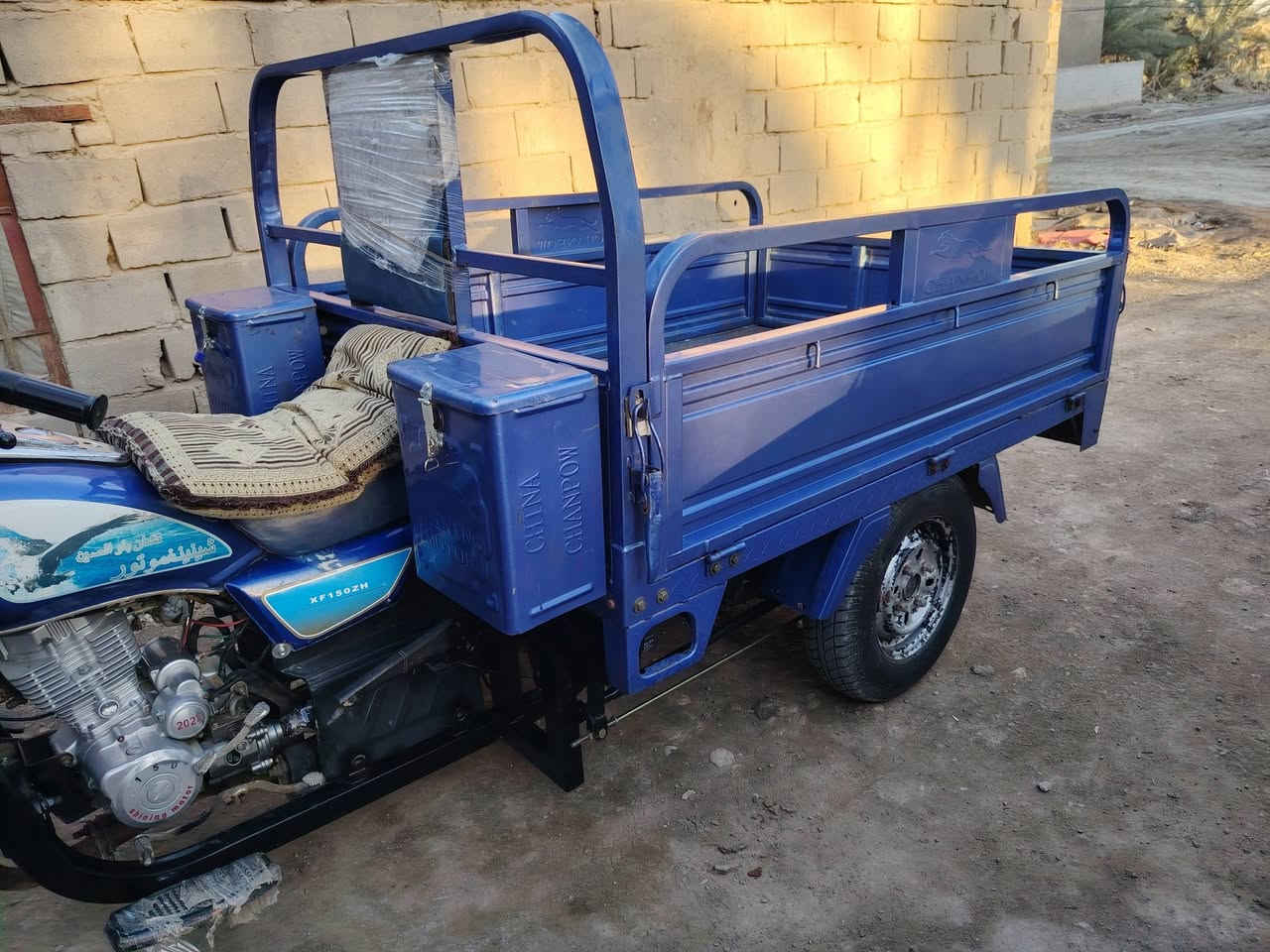 السلام عليكم شباب ستوته للبيع الموديل 2023 المكان ديوانيه آل حمد أوراق اصولي الشراي بيه خير ويدلل ***********
