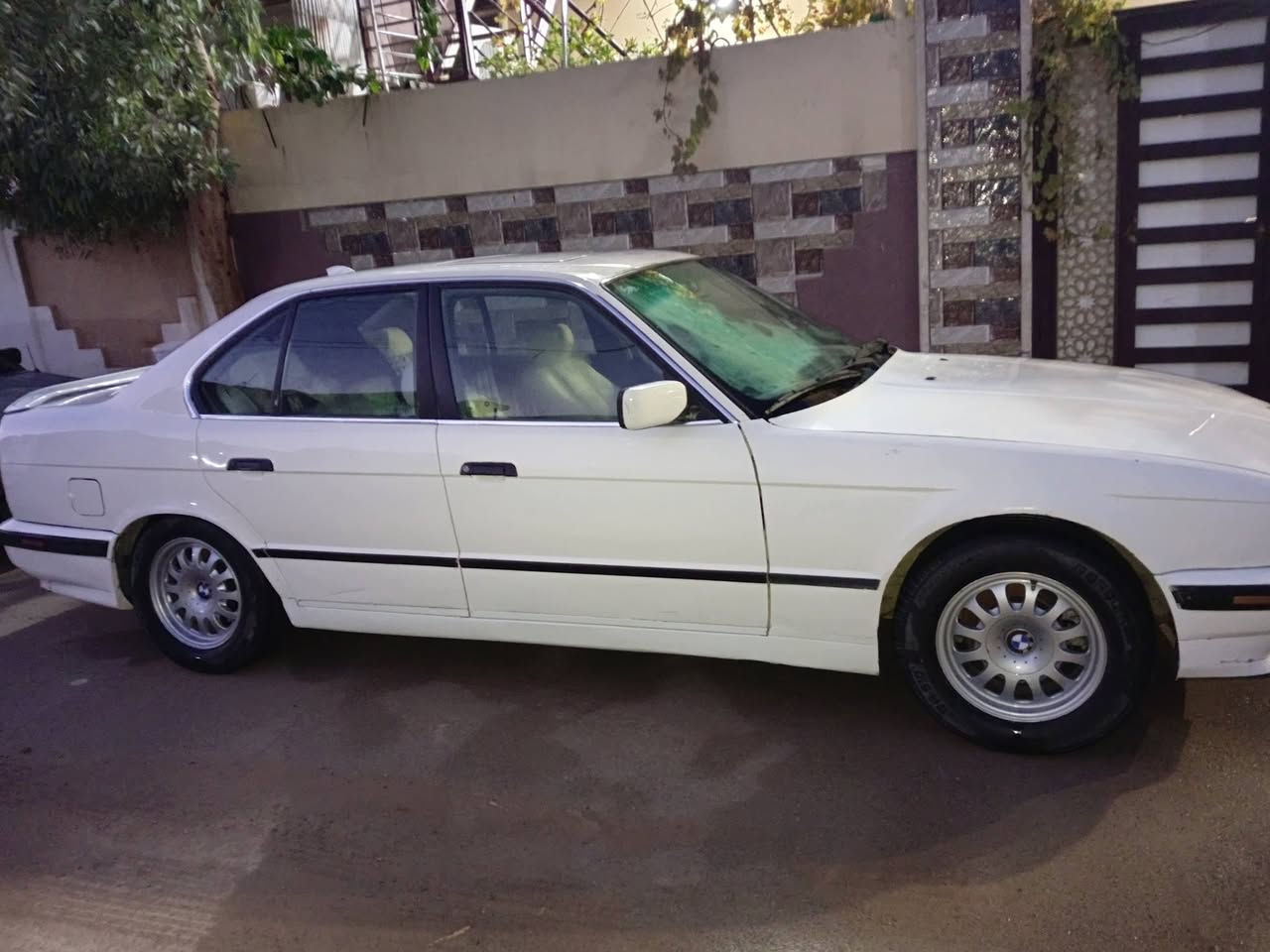 للبيع محرك 525i
بدون صبغ ولا ضرر تبريد و تدفئه شغاله كير اوتو السياره بسمي صفر غرامه 
للاستفسار على الرقم ***********
