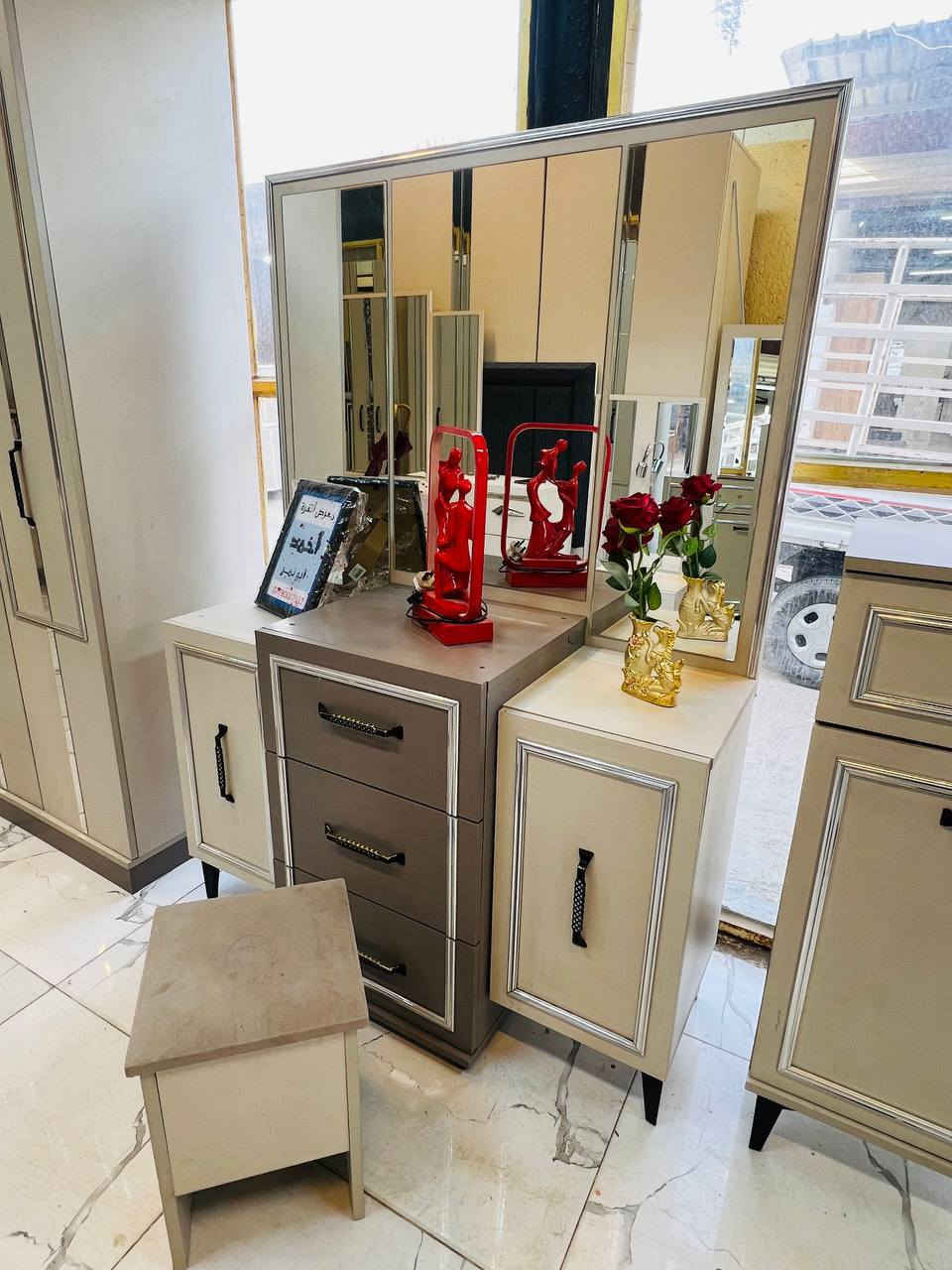 للبيع استفسار حجز وتساب فقط ***********
