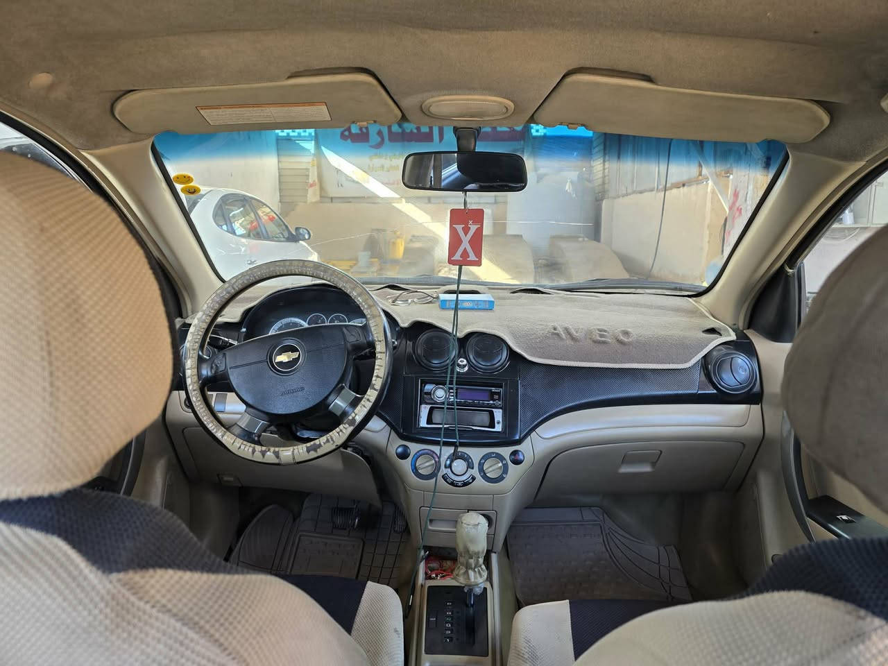 سلام عليكم سياره افيو موديل 11 اتوماتيك سياره حلوه ونضيفه المحرك مفتوح مو مسكر بيهي جاملق امامي مبدل  مكفوله من كير ومحرك وكهرباءيات وحداديه نص عمر وتبريد عايز بس غاز بيهي ويل كب 15 وسياره بسمي وسنويه لغايه 2028 مكان سياره نجف كوفه  سعرهي (63) وبيهي مجال وتصال عل رقم ***********
