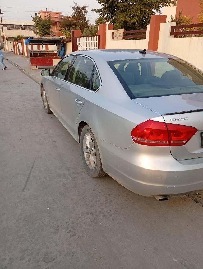 سلام عليكم فوكس والكن باصات موديل 2012  كير ومحرك بلاد شركة 5سلندر مواصفات سلايت وكشنات جلد وهيتر وكهربائي تحكم استيرن طرفين وكير شفت رياضي 5 قطع صبغ ابيع حزام رقم أربيل دولي شرط التحويل والوكالة مكان السيارة كركوك بي كود بنزين سعر 100 وبي مجال مكلف بنشر شراي خابر وتدلل *********** كركوك, العراق
