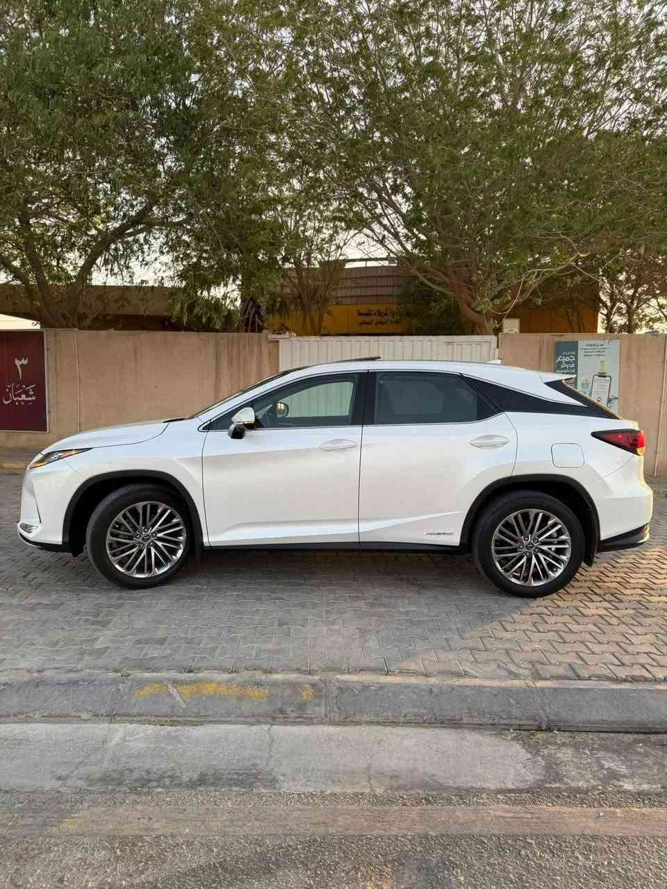 لكزس از اکس RX450 موديل 2022 
ماشية 74 رقم بغداد مميز باسمي
محرك 3500 هايبرد

حادثها بسيط جدا بابين مبدلات شركة
بدون اي صبغ ايرباك بردة فقط

💎 ســعــر ✅ ::  الــرد تلقائي 📮

مواصفاتها غنية عن الذكر والتعداد
سيارة جديدة جداً واحلى من الصور

مكان السيارة: كربلاء
رقم صـــاحب سيارة: *********** واتساب

لعرض سيارتك على الصفحة بنفس الطريقة راسلنا
