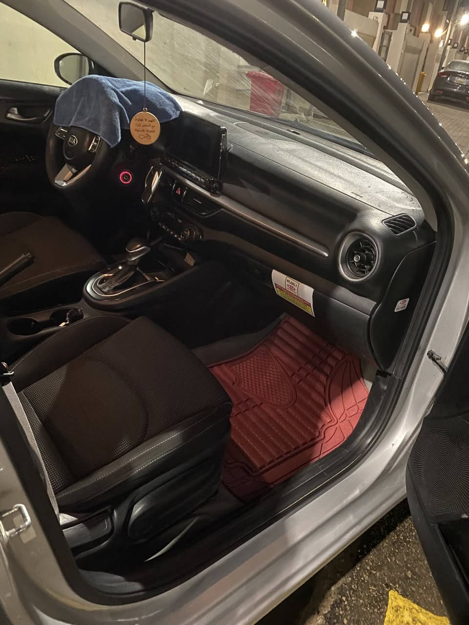 للبيع او المرواس باحدث فورتي 2019 مكينه 2000 دوش كير اي تي ماشيه 119 ميل حادثه چاملغ وبنيد بدون دواخل رقم بغداد انكليزي سنويه لغاية 2031 هزه جديده نص موصفات 
السعر 123 وبيه مجاله ***********
