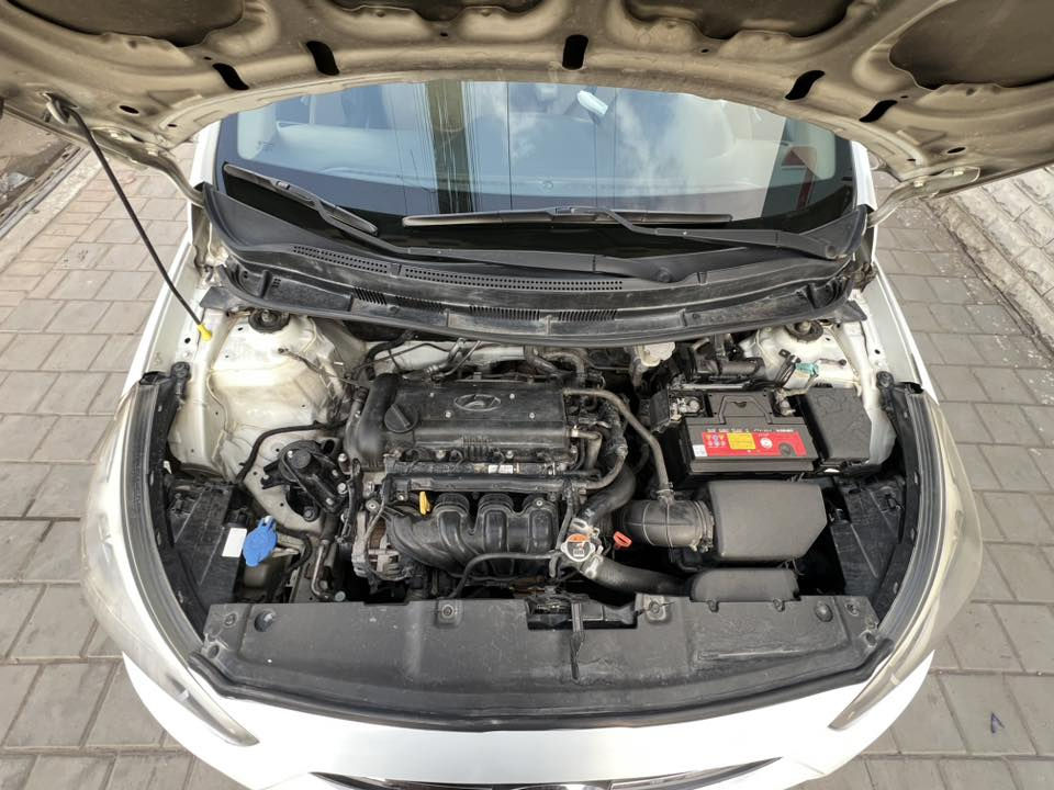 السلام. عليكم للبيع اكسنت خليجيه 2016 فول مواصفات بغداد باسمي شخصيا كلشي ذاكره بلمنشور اقراه للاخير 
السعر 103
 مكانها بغداد المشتل. 
 واتساب واتصال *********** 

محرك 1600 جديد ممفتوح بلاد
كير صدر تبريد كله جديد سياره بحاله ممتازه  وناعمه  وعليها ادامه كامله 

ارضيه جلد شاشه   كامره اصليه 
5 ويل كب اشاير بلمري  وفتحه 
اي نقص مابيها جاهزه للاخير
بيها صبغ باب وداير لجاملغ الخلفي 
 ماشر  مكان. الصبغ بلمنشور مع فيدوا داير مدايرها
