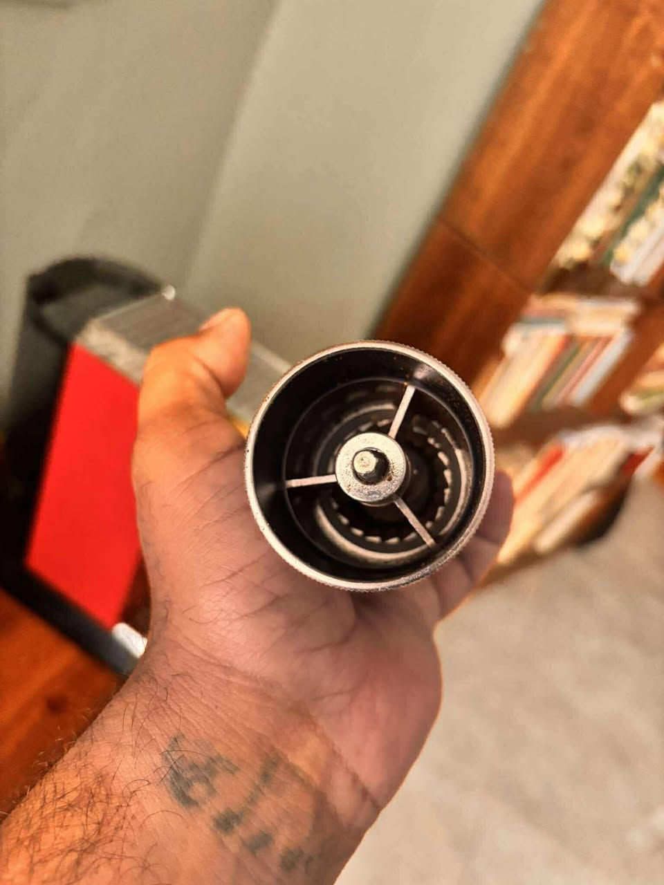 استخدامي الخاص، طاحونة رهيبة ستيل بالكامل ، طحن متناسق ودرجات طحن دقيقة جداً  للاسبرسيو والتقطير والموكا بوت، استخدمتها مع ديلونكي وانطتني اكواب رهيبة.
للبيع والتفاصيل خاص


**إذا كنت صاحب هذا الإعلان وتريد حذفه لأي سبب، رجاءا أرسل رسالة إلى الدعم الفني**