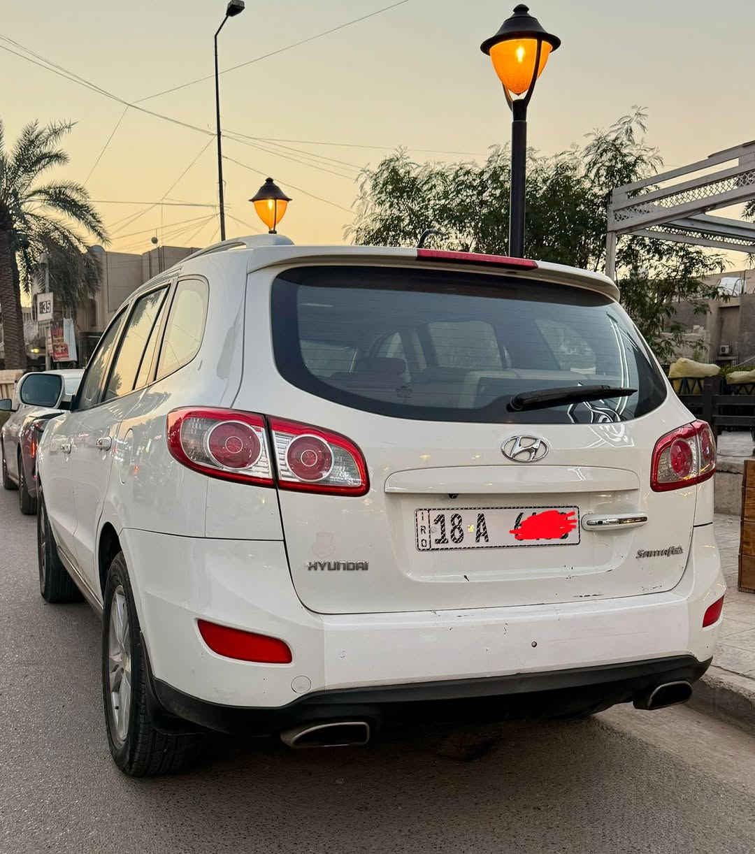 سنتافيا 2010
4 سلندر محرك 2400 
7 راكب 
وارد خليجي 
فول مواصفات 
بصمه 
اشاره بالمرايه
كشن كهرباء  
فتحة 
حساس خلفي 
كامرا خلفية 
تبريد 3 قطع بيانو 
حدادية جديدة 
تخم تاير جديد
رقم بابل مميز مشروع وطني تحويل ثاني يوم 
سيارة مكفولة ماعدا. طخه بالباب الخلفيه 
مكاني  بغداد زيونه 
السعر 140$
  ***********
