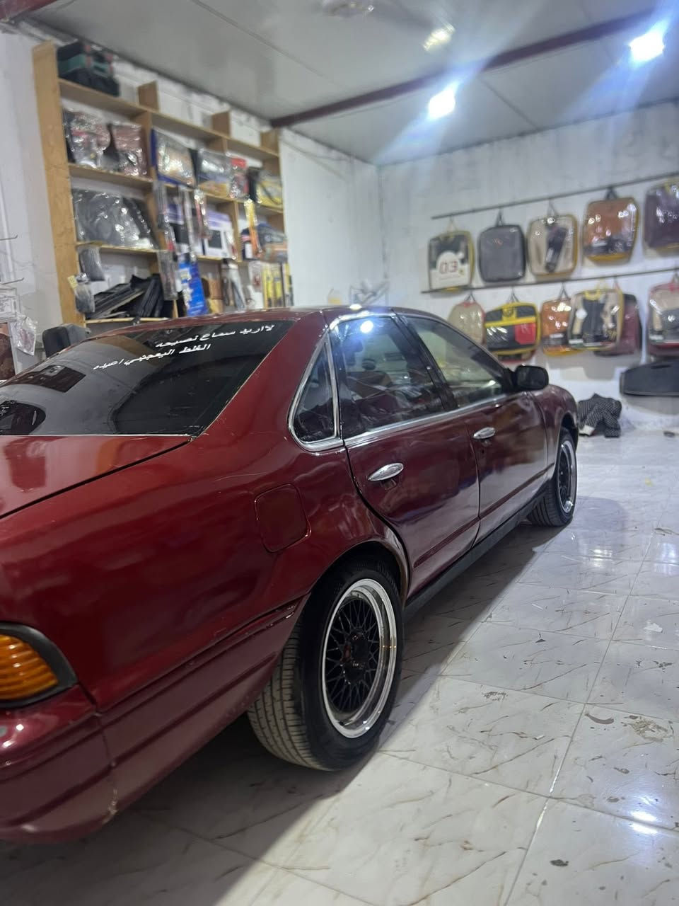 نيسان التيما للبيع سياره اصوليه مكينه وكير  جددكهربائيات شغاله كلها حداديه جديده مكينه300 السعر 30 وببه مجال ***********
