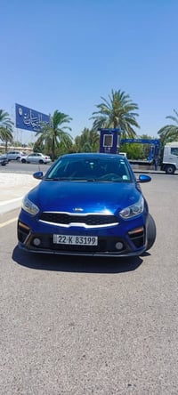كيا فورتي ٢٠٢١ أمريكي  حادثه باب السائق والباب الخلفي مصبوغات بدون تبد...