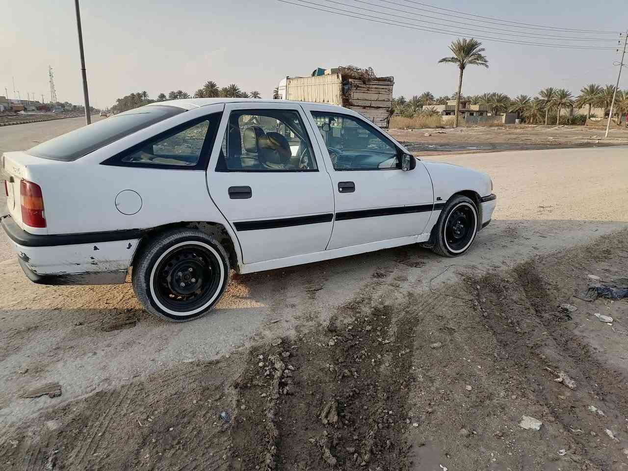 فكترا مديل 91 رقم بابل مشروع وطني سنويه ساقطه صار 5 شهر مداور مكينه وكير مكفولات كشره كدام العين حلو مكينه 1800 كهربائية شغاله تخم تاير جديد باتري جديد مكان السيارة الديوانية الحمزة الشرقي *********** ملاحظة المالك يريد مداور السعر 19
