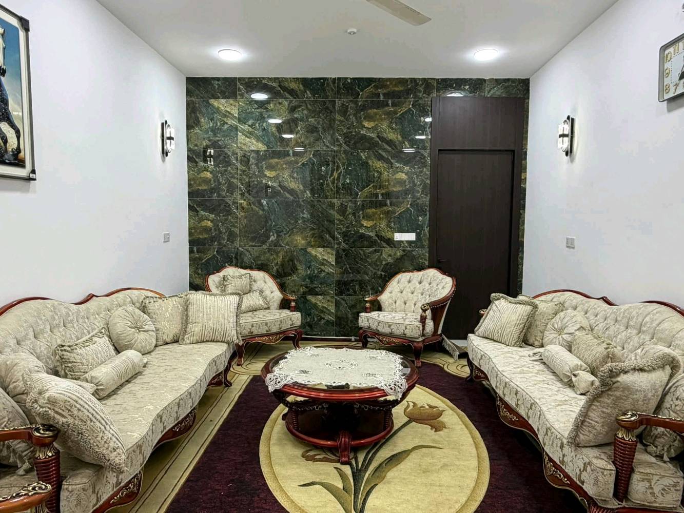 حلة / حي الإمام شارع الكابينات المساحة ٢٠٠ م طابو صرف طابقين بناء حديث ٦ غرف نوم سويتات