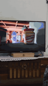 تلفزيون للبيع  نت فول  اي عيب مابي *********** السعرو 75
