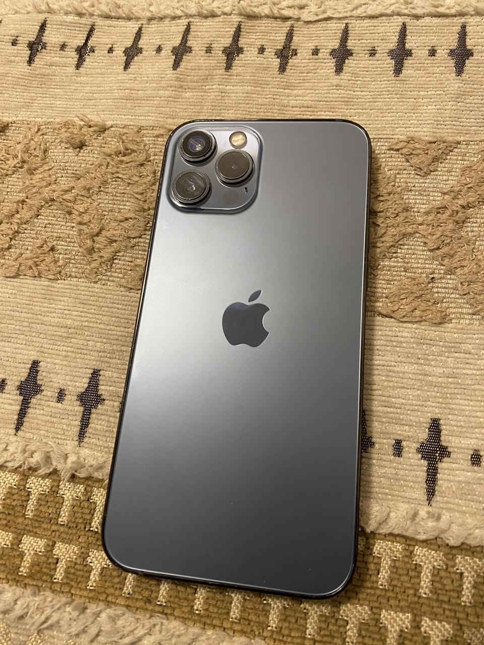 السلام عليكم ايفون ١٢ برو ماكس الجهاز مبدل شاشه وكامره نوعيات يخبلن  والفيس ايدي يرادله برمجه يعني واكف ذاكره ٢٥٦ بطاريه ٧٠ نموذج m الباقي كله شغال وكله بلاد السعر. 260 وبي مجال بصيط المكان بغداد الإسكان شارع مستشفى الطفل فقط بيع
***********
