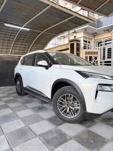 السلام عليكم 🤍 
نيسان اكستريل خليجي وكالة السور 

موديل 2025

السيارة هي والزيرو نفس الشي ماشي 1700km فقط 

السيارة بحالة الوكالة مكفوله كفاله عامه من الصبغ والشخط والبارد 

مواصفات

بصمه 

كامره خلفيه 

حساسات خلفيه 

تبريد قطعتين 

شحن لاسلكي

هاند بريك الكتروني 

اوتو هولد 

وضعيات قيادة 

نورمال سبورت ايكو 

محرك 2500

لايتات LED بالكامل 

داخل لونين 

السيارة ماشيه 1700 يعني زيرو 

مكان بغداد زيونة 

السعر (‼️258 )ورقة وبيها مجال جدا بسيط

للاستفسار الاتصال او واتساب 

***********
