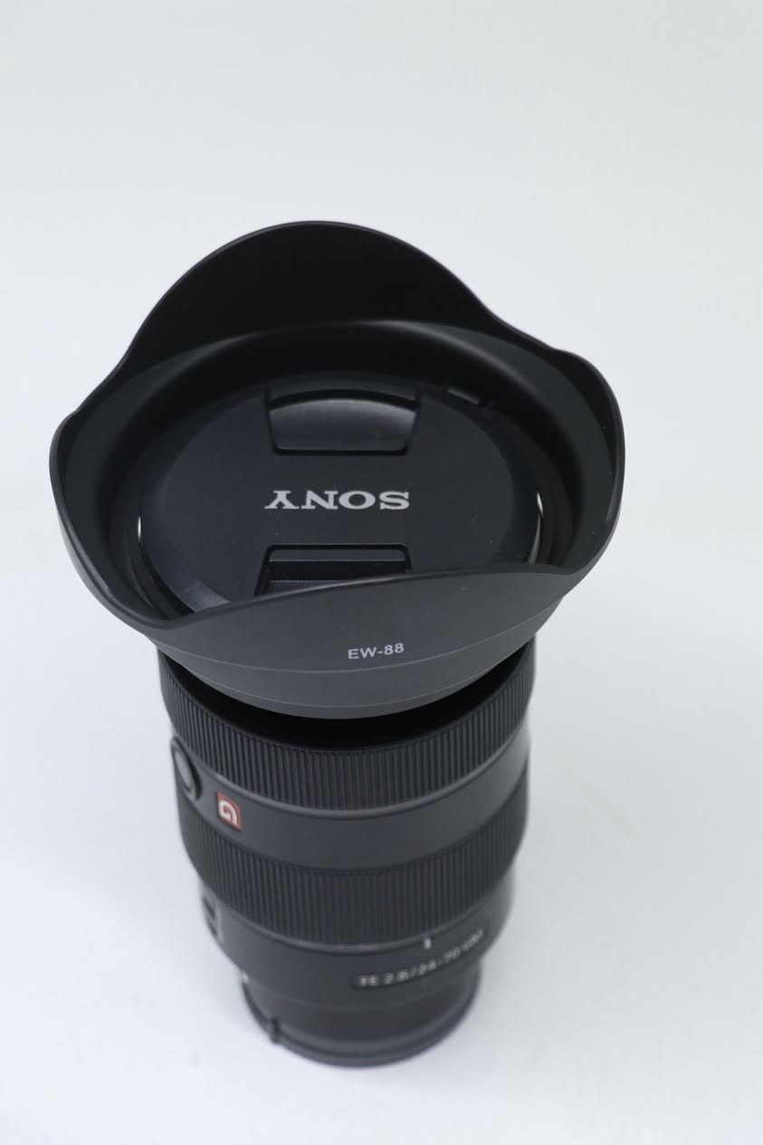 عدسه جي ماستر الاصدار الاول
نضافه ‎%‎97 
مراوس بعدسه 85 ملم فتحه 1.4 جي ماستر 
او بعدسه 70/200 جي ماستر اطي فرق قليل


**إذا كنت صاحب هذا الإعلان وتريد حذفه لأي سبب، رجاءا أرسل رسالة إلى الدعم الفني**