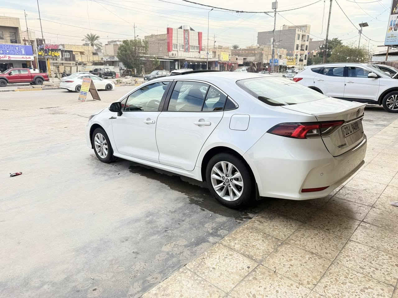 السلام عليكم كورلا ساز SAS مكفولة    رقم اربيل 
موديل 2024  فووول مواصفات 
فتحة وبصمة وشاشة 
وحساس امامي حاس خلفي 
دخول ذكي السيارة ضمان شركة ساز 
ماشية 50 الف السيارة 
هزة وسنوية كلة جديد باسمي   
ملاحضة السيارة بيه فقط دعامية خلفية صبغ 
والسونار بل صور كلشي واضح 
السعررر183 وبيه مجال
اتصال ***********  مكاني بغداد الدورة
