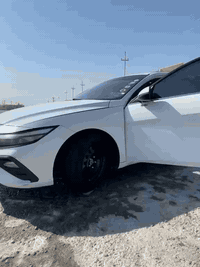 سياره كفاله  بيها شاشه كاربلاي ومزوده لد امامي مثل سوناتا وكشنات مدوشمه وأرضيات مدوشمه 
ماشيه 26 الف السعر 138 ورقه
البصره الزبير ***********
