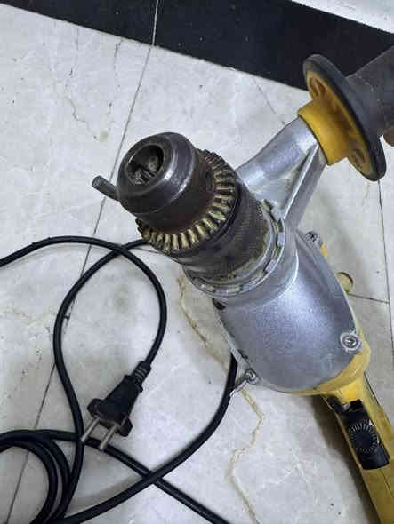 البيع ثلاثتهن ب ١٠٠
الكوت
تلفون ***********
