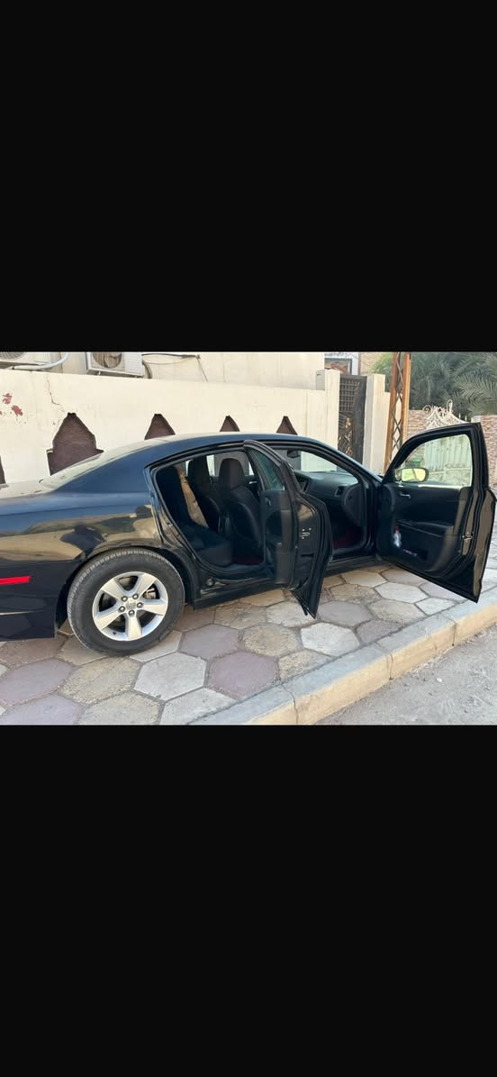 جارجر للبيع ادوات 
جاهزه من كلشي 
50 ورقه


**إذا كنت صاحب هذا الإعلان وتريد حذفه لأي سبب، رجاءا أرسل رسالة إلى الدعم الفني**