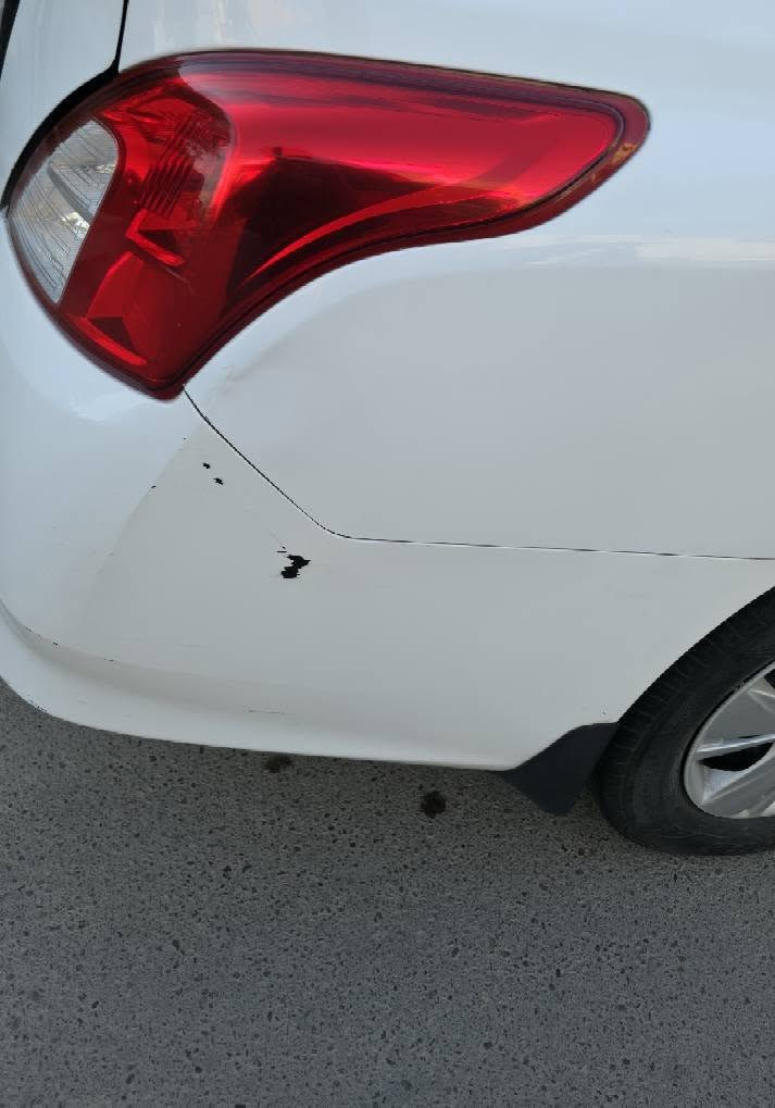 نيسان سني هندي للبيع 2019 
بيها قبق جنطة امبدل وربع الجاملغ الخلفي من جهة السايق مصبوغ السيارة ماشية 136 الف  رقم بغداد انكليزي بأسمي بيها تخم زينون سعرها 105 وبيها مجال للاستفسار *********** بغداد, العراق
