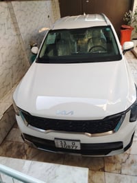 للبيع سورنتو موديل 2025 اربعه سلندر ويل حجم20 ماشيه 3000كليو  شركة الد...