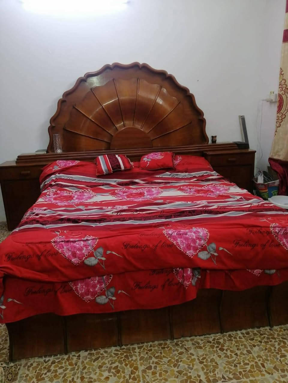غرفت نوم 6 وملحق بورمي فصال قوقع وجه وضهر صاج خشب ثقيل بحاله جيده بدون مطرح سعر 950 شاري
***********
***********
