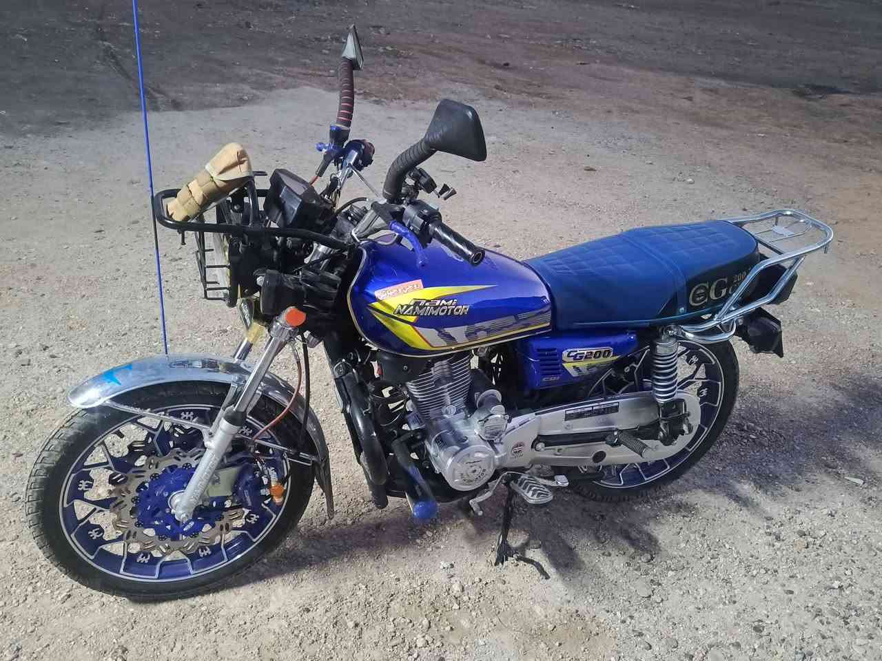 سلام عليكم
دراجه ايراني نامه محرك 200 موديل 25
بصمه سويجات 2 نظافه كدام عينك 
السعر 850 وبي مجال الاستفسار تواصل ع الرقم ***********
