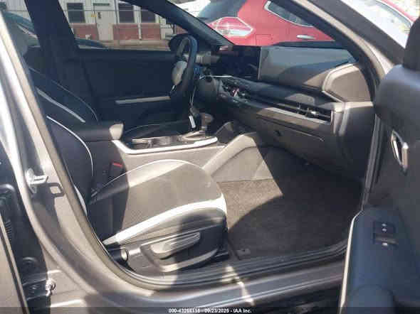 #اعلان_مزاد 📢#مشمول_حسب_كتاب_الشهداء
السعر 💲8250$ .يعني.82 #ورقه
تاريخ المزاد يوم 2025/11/24
نوع السيارة : KIA K4 GT LINE TURBO 2025
عداد المسافة:4.173mi 
الضرر كما موضح بالصور
📍 العنوان :الفلوجه شارع الجيش الشعبي مقابل مطعم أيوب المحمدي ومجاور شركة الوسيط 
📞 : 
📞 : ***********
...... بُراق علي فيصل المحمدي 

#مزاد_الامين_للسيارات_الامريكية_
#سيارات
