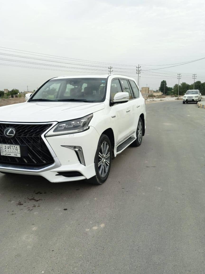 السلام عليكم للبيع لكزز 2017 مكفوله كفاله عامه ماشيه 100 رقم بغداد والسياره كلش نضيفه احسن من الصور وما متعوبه السياره من تاخذها ما تصرف عليها الف فول مواصفات السعر 625 وبيها مجال حق الجيه مكان السياره الناصريه الستفسار كامل انتصل على الرقم ***********
