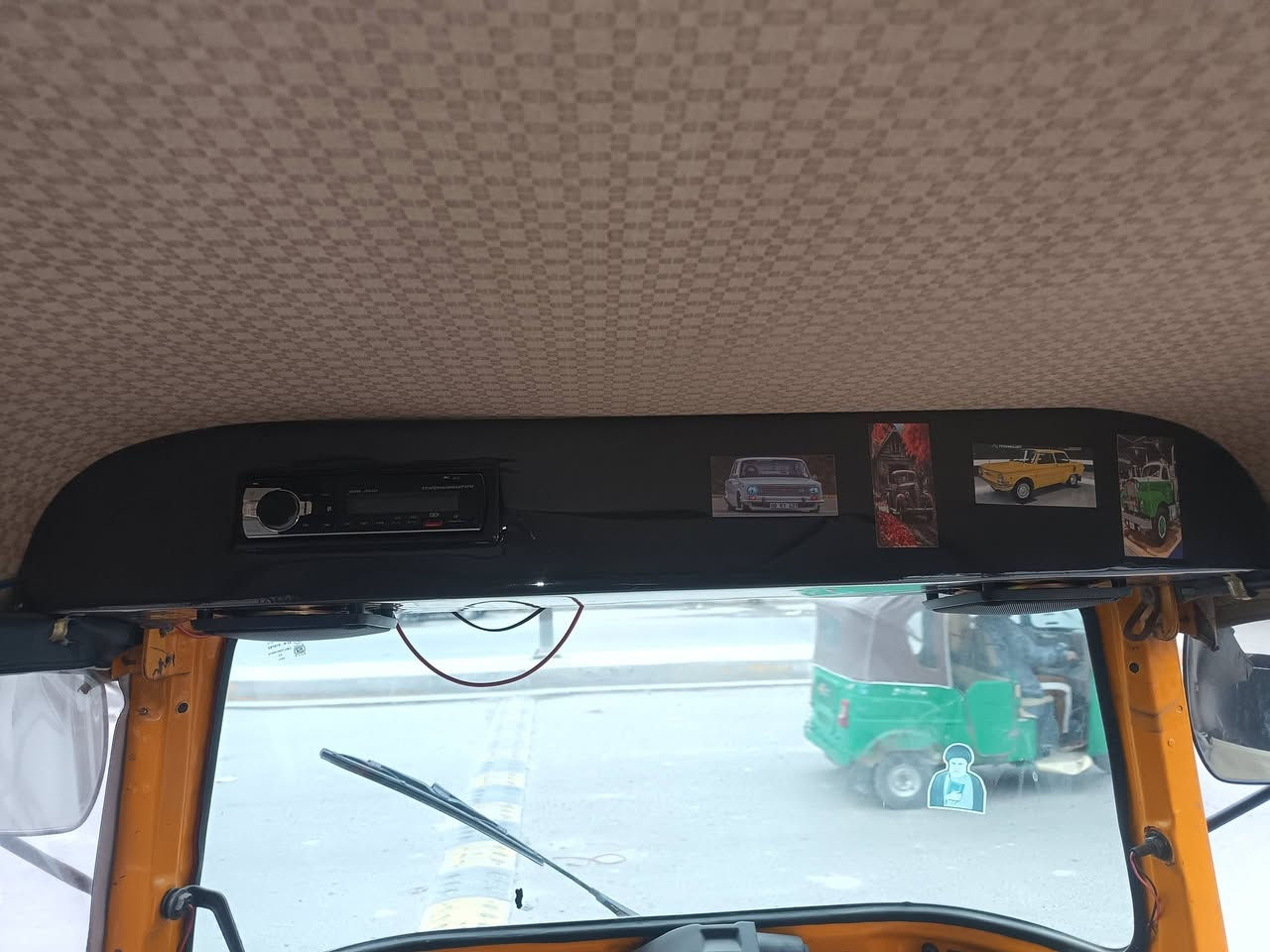 السلام عليكم مسجل ودمام للبيع بعدهن جديدات قبل سبوع شديتهن تجي تفحص اذا مو شرط الصوت عالي مرجوعات السعر 75 *********** واتساب
