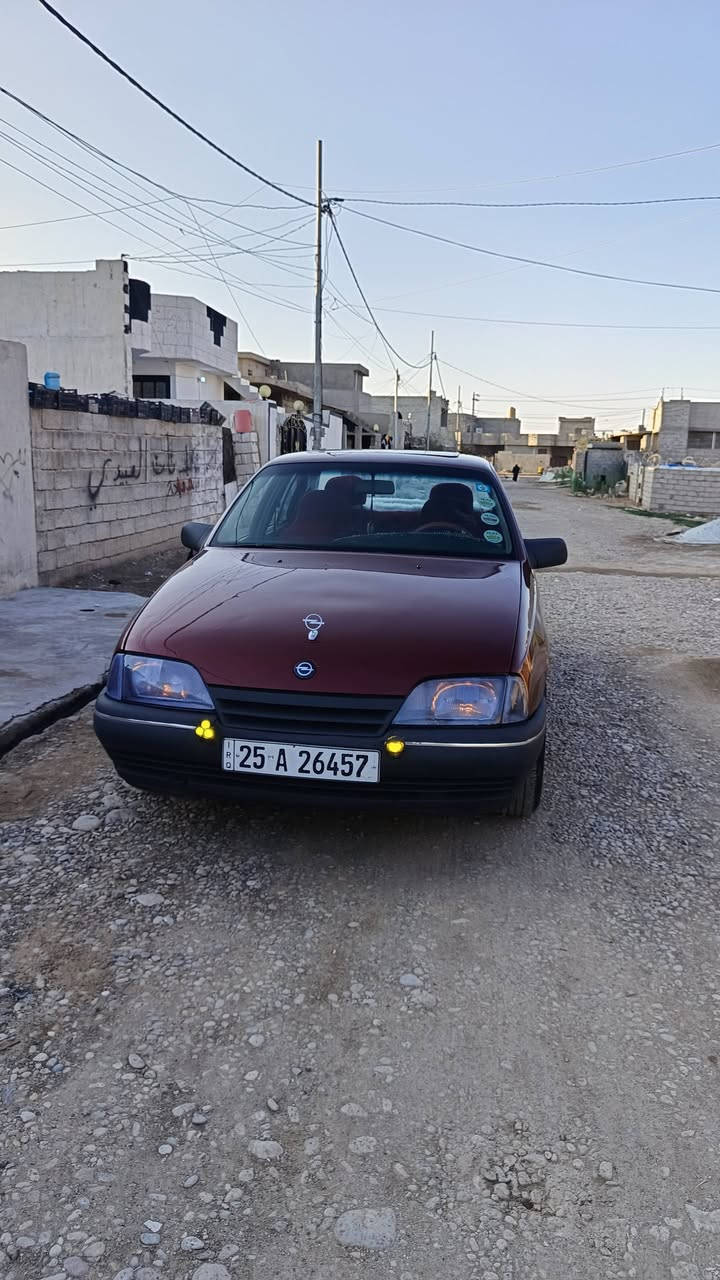 اوميكه رقم كركوك السنويه مشروع وطني 2031رقم دولي هزه جديده دفتربانزين بيها موديل 89كير محرك صدر شرط اسلايت كهربائياة كلها تشتغل كيجات كلها تشتغل بدون حادث صبغ جماليه فقط (السعر28)تحويل وكاله  ابكيفك للبيع ومراوس ((***********))
