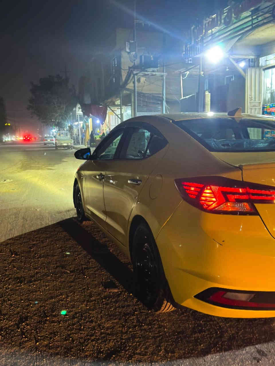 السلام عليكم 

النترا للبيع  
 مديل 2020
سيارة جاهزة من كلشي 
فول مواصفات المتد ،مكينة 2000دوش محوره غاز 
محور گير AT
السعر 135 بيه مجال للشراي 
(مكينة مفتوحة)
الرقم :***********
