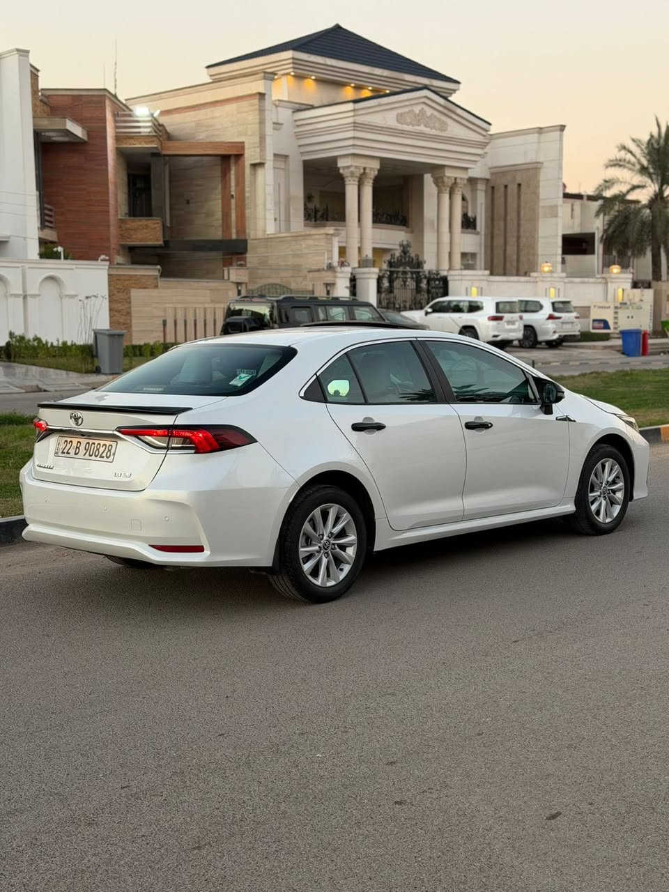 سلام عليكم
كورلا ساز 2024 أم الضمان بانزين 
ماشيه 29 
فول مواصفات فتحه بصمه معروفه مواصفاتها 
سياره بلاديه عل وضع الشركه 
فقط البنيد صارت بي طخه بسيطه وصبغته 
رقم اربيل الدولي 
السعر 175 بيها مجال 
للاستفسار ***********
مكاني بغداد
