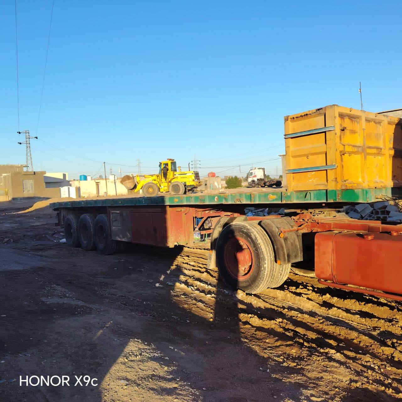 عربانة للبيع تخم تاير رقم  ***********
