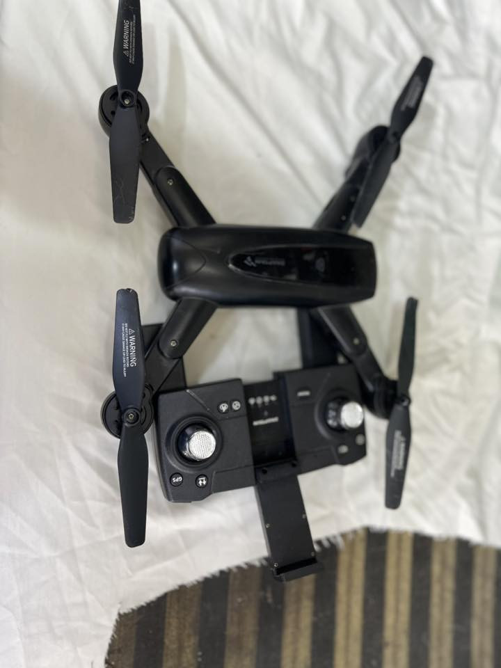 مرحباا شباب عندي طيارات عدد 2 للاسفسار الاتصال علي الرقم *********** ملاحظه عندي توصيل
