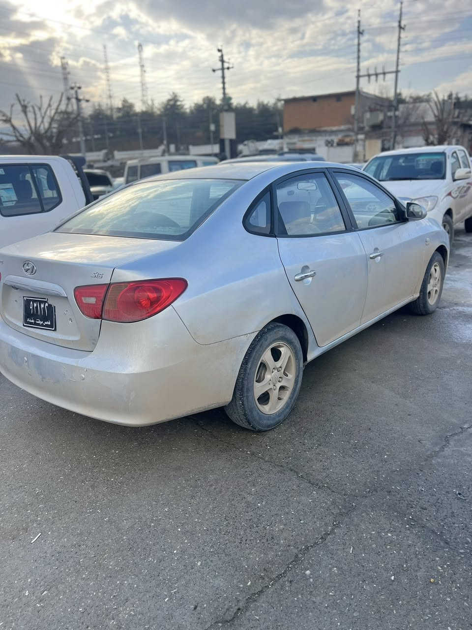 ئافانتي ٢٠٠٩
ته بريد له مس 
جلدو هيته ر
سوكان فوليوم 
سه قف و ليدراو مه فه ر گوراو هه مووي به شه رته 
بئ چال و شوخته 
گيرومكينه ي به شه رته
تايه ي نوين 
هه مووگياني  به شه رته 
شوين قلادزي 
***********
