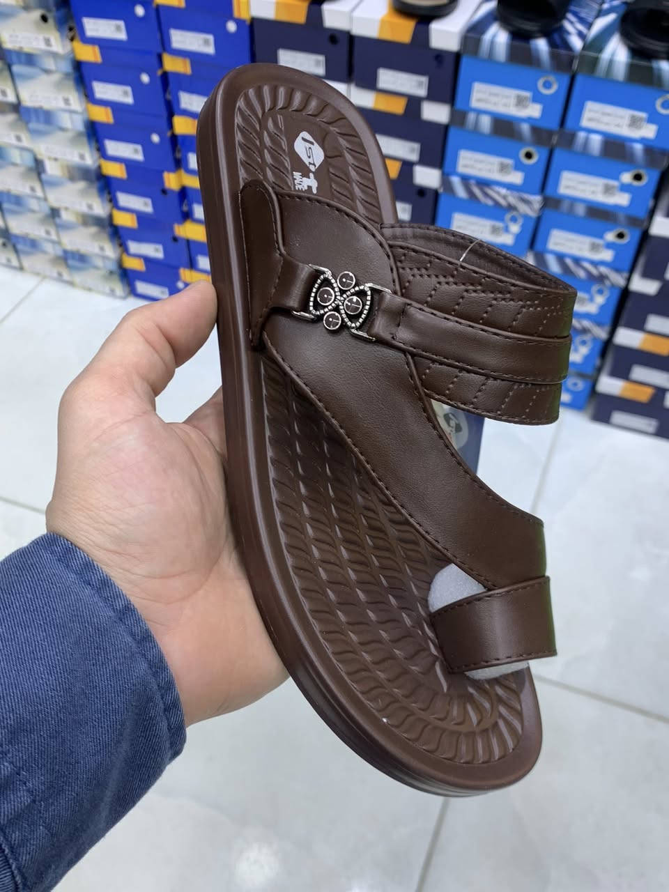 جديد وحصري 👍🔥
شحاطه طبي رجالي 
قياسات من 41 ال 46
حياكم الله 

ازياء محمد للزي العربي البصره ابي الخصيب قرب دوره ام زباله #ازياء_محمد #للزي_العربي #البصره #ابو_الخصيب #ازياء_محمد_للزي_العربي 
***********📞متواجدون 10 صباحا الى 10ليلاً
