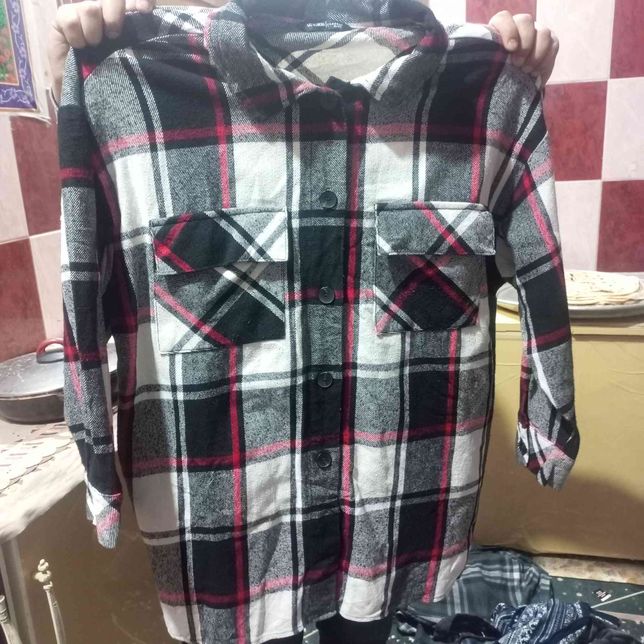 اليوم نزلت عندي وجبة
ملابس نسائي شتويه وملابس اطفال 

شتويه متنوعت الاحجام من الكبير 

الى الصغير والاسعار مناسبة 

الاسعار من 5 الاف دينار القطعه 

الى 4 الاف الى 3 الاف دينار 

الى الفين دينار الى الف دينار 

عنواني الرميثة حي المهندسين 

بسايدين الجدد قرب مدرسة 

الثانويه العراقيه للبنين بظبط 

تنويه العنوان مو محل العنوان بيت 

يعني مخزن ونتواجد دائمن الصبح 

في سوق سفان الرميثة على الشط 

رقمي *********** واتساب 

*********** واتساب 

تنويه لجميع باجر انشالله 

افرز الملابس كلها واكملها 

واليريد ملابس نسائيه شتويه 

عنواني موجود واليحب اكو 

توصيل ستوته كروة الستوته 

الى الاماكن القريبه في الرميثة

الفين دينار والى الاماكن البعيدة

داخل الرميثة 3 الاف دينار 

هذا كلشي
