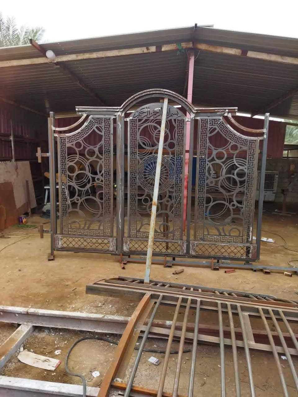 حدادة الزهيري ابواب خارجيه القاصه وابواب الملكي وابواب حسب الطلب محاويل منطقة حصن ر ابو ابلاو محلي في بيتي اسيا *********** اثير ***********
