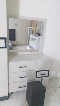 غرفة نوم • ٨ قطع • نضيفه
