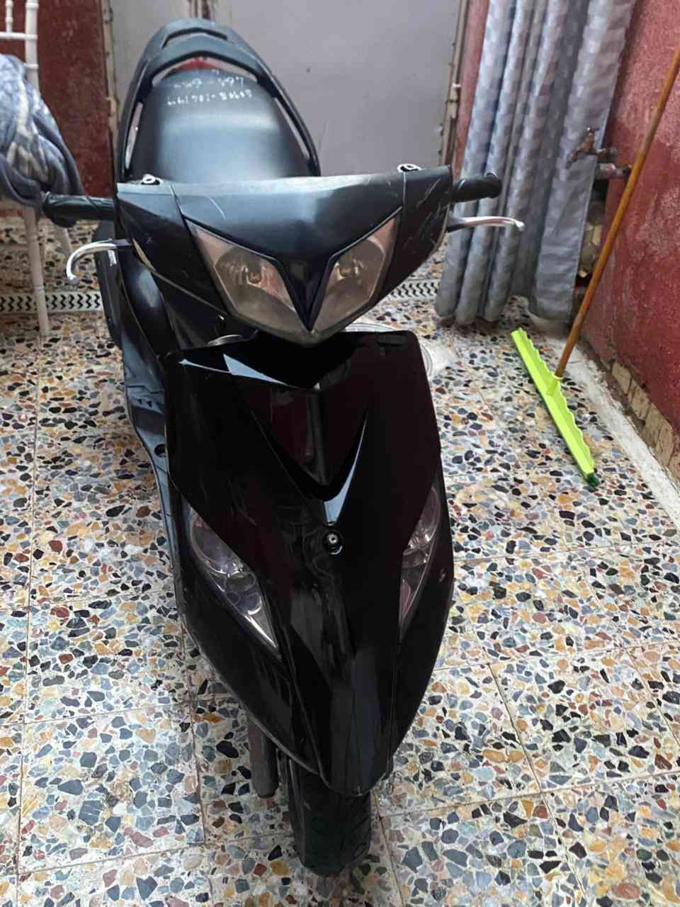 سلام عليكم
دراجه GTR (ثعلب ) 

دراجه كفاله عام 
(شاصي )
(ضفيره )
(مكينه)

دراجه شهرين شهرين و١٥يوم نازله حاويه 

درجه خير من الله 
الي ياخذه ما يتعب بيه 
بس دهن و بانزين 

السعر (٩٠٠)

***********

بغداد (حي كوفه )
قرب حي اور )
