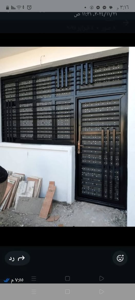 صباغ متفرغ صبغ وتنظيف الشباك والباب وصبغ الجدران *********** شغل بأسعار مناسبة
