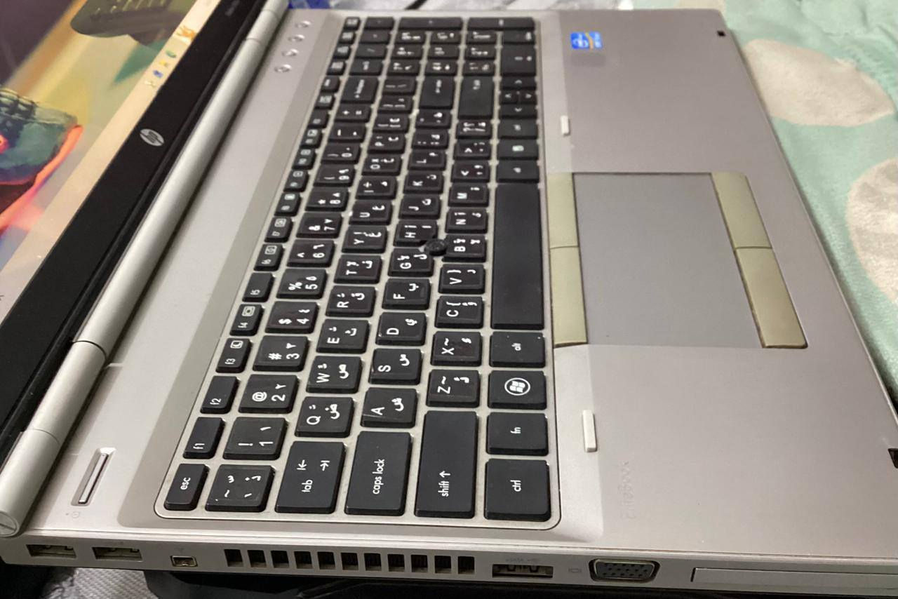 HP EliteBook 8560p
متوفر حالياً لابتوب HP EliteBook 8560p بحالة ممتازة وكامل الملحقات. جهاز مثالي للأعمال اليومية، الدراسة، وتصفح الإنترنت بسرعة وسلاسة.

💻 المواصفات الأساسية (كما هو موضح في لقطات الشاشة):

المعالج: Intel Core i5-2540M (2.60GHz، الجيل الثاني).

الذاكرة (RAM): 4 جيجا رام DDR3.

التخزين: هارد ديسك HDD بحجم 466 جيجا (500 جيجا فعلياً) - مساحة كبيرة لملفاتك!

الشاشة: شاشة كبيرة وواضحة، مثالية للأعمال (15.6 بوصة).

النظام: Windows 10 Pro 

نظافة ممتازة، 95% نظيف

الملحقات: يأتي مع شاحنته الأصلية بحالة جيدة.

الموثوقية: جهاز من فئة EliteBook المعروفة بمتانتها.

ملاحظه مهمه، سماعة الجهاز فيها وشه تحتاج الى مراجعه واصلاح

السعر 300 الف قابل للتفاوض

بغداد الرصافه جسر الصرافيه الحديدي


**إذا كنت صاحب هذا الإعلان وتريد حذفه لأي سبب، رجاءا أرسل رسالة إلى الدعم الفني**