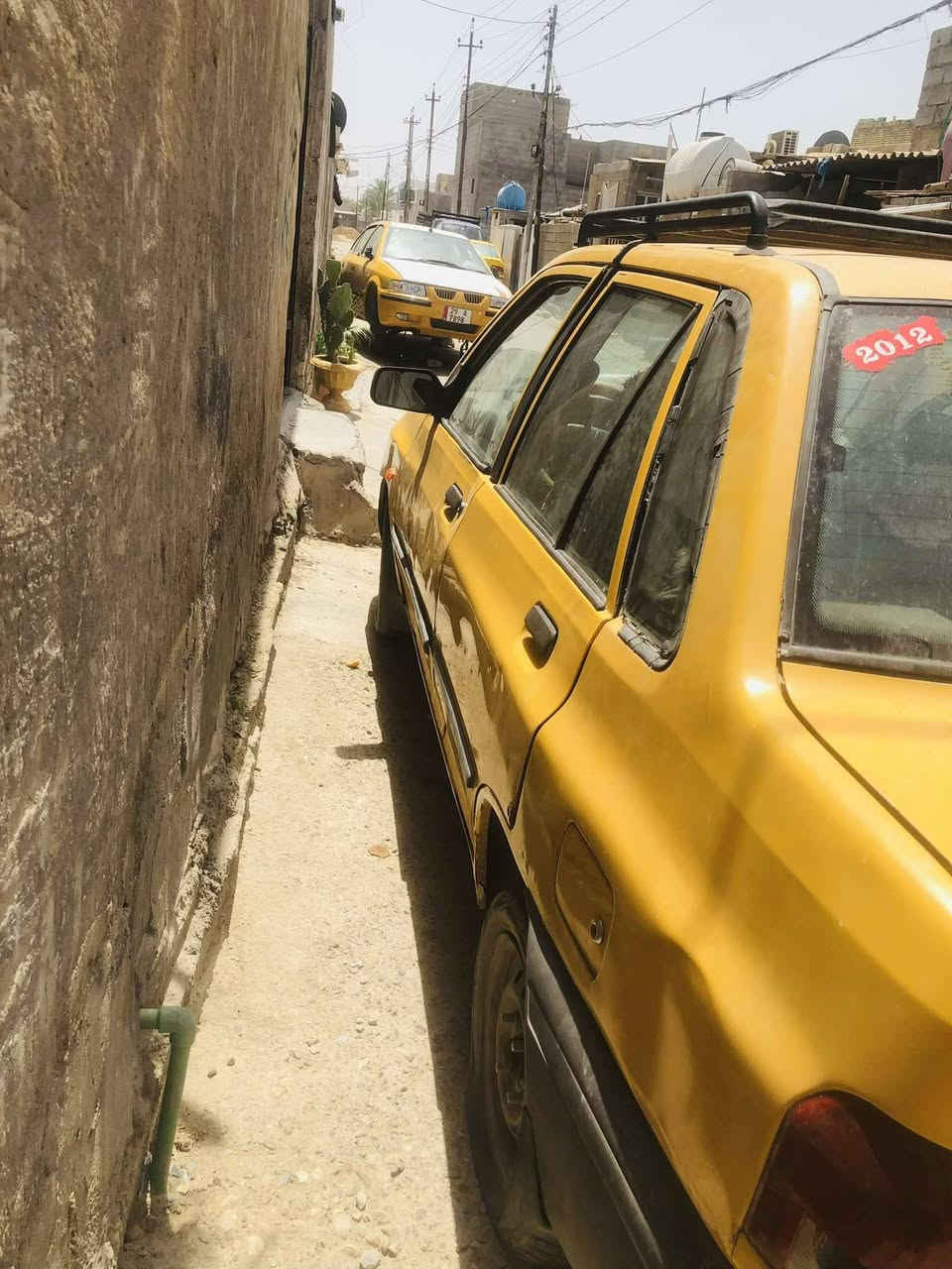 سلام عليكم للبيع سايبه سياره حلوه مال جناي كهربائيات كله شغاله سياره ماذب عليه فلاس جاهزه يعني كبل لشارع تشتغل السعر مليون ونص وبيه مجال ***********
