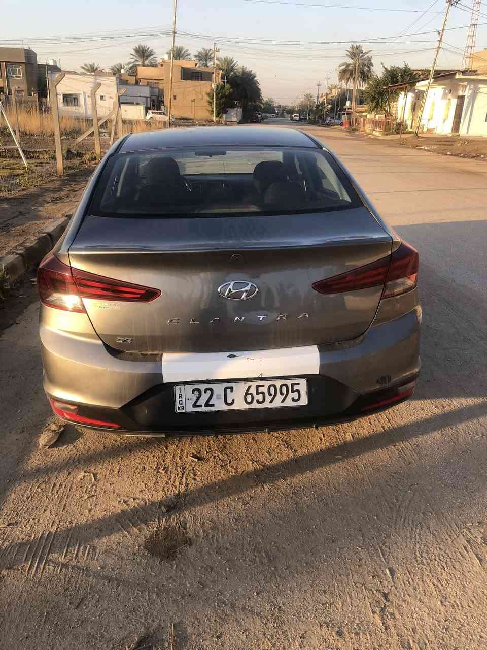 النترا موديل 19 بيه جاملغ وبنيد وباب السايق بدون دواخل مكينه وكير مكفولات منضومه تبريد جديده مكان السياره كربلاء السعر 118 الاستفسار اكثر اتصل (***********)
