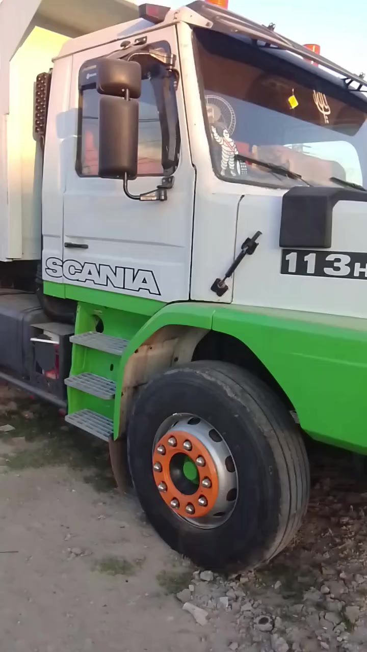 سلام عليكم سكانيا البيع تجفيت مكينه جديد موديل 81 مكينه سوبر تخم تير جديد كهربائيا  كله ***********
