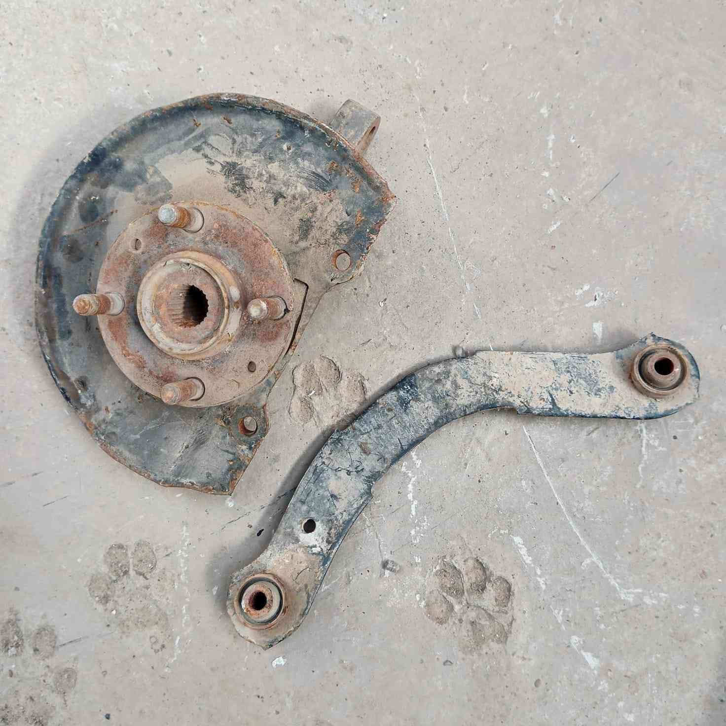 غراض لانسر العنوان بغداد حي النصر المعامل *********** قيم وخذ
