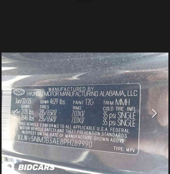 توسان امريكي موديل ٢٠٢٣  محرك ٢٥٠٠   gdi  ماشيه ٤١ ميل فول مواصفات رقم بغداد بأسمي 
ضررها فقط باب موضح بالصور 
السعر ٢١٥ وبيها مجال  لاستفسار ***********
***********
