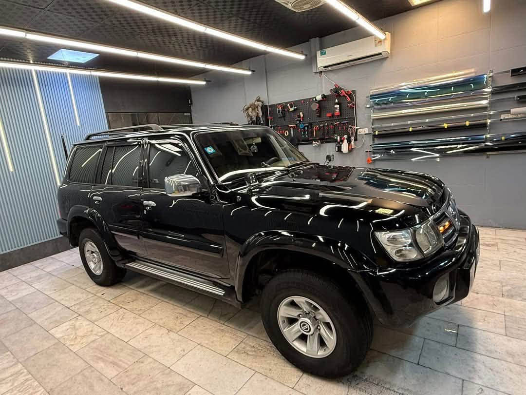 السلام عليكم
سوبر سفاري باترول ٢٠٠٢ 

مكينه 4800 vtc 

فول مواصفات ( كشنات جلد كهرباء- كير اوتو -فتحه -تحكم ستيرن -ثلاجه -٧ مقاعد )

عليها ادامه كامله من جميع النواحي

مكفوله من الحادث 
صبغ حزام بسبب جراد 

كير مكينه صدر تايرات فيول بم نوزلات 

عليها منظومه غاز جديده بعدها ٨٠ لتر 

رقم بغداد هزه وسنويه جديده 

سياره كامله وجاهزه من جميع نواحي الحمدلله

مكان السياره بغداد  

السعر ١٤٠ وبيها مجال

***********
