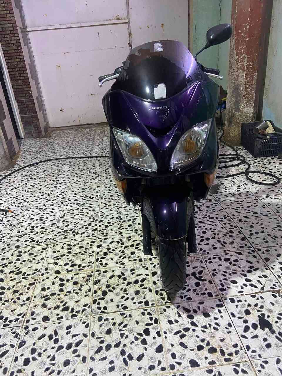 فورزا 08 مكينه مفتوحه نواققصها باتري وعمبار بريك خلفي الدراجه شغاله ومابيها اي شي ابيع كوم حديد ب 400 وبيها مجال قليل مكانها كوت حي الحكيم ***********
